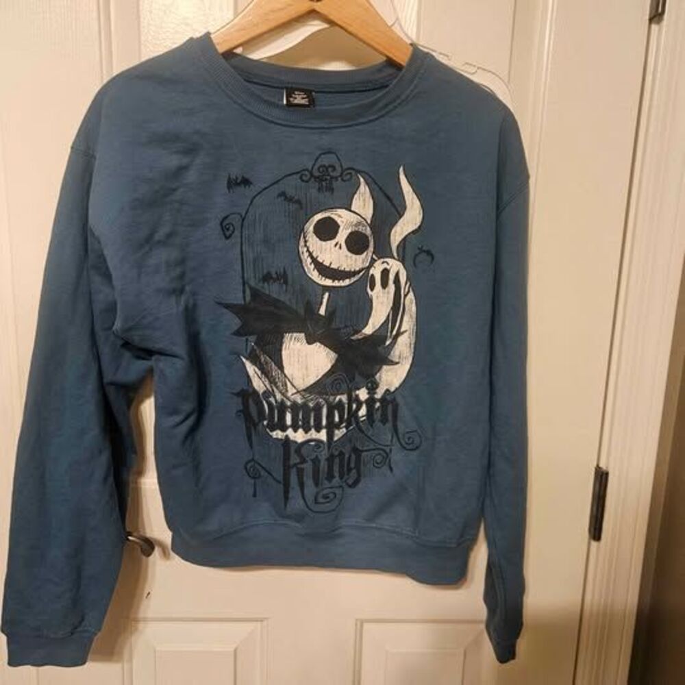 Nightmare Before Christmas Sweatshirt Size Small Pumpkin King and Zero